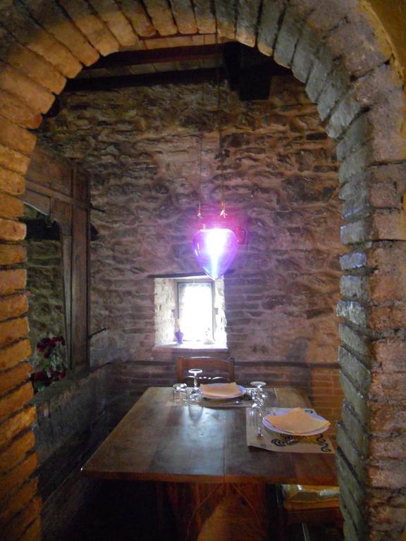 Il Giardino Degli Ulivi Villa Castelraimondo ภายนอก รูปภาพ